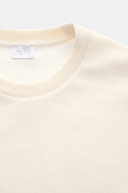 04651/ A trip in a bag Rundhals-Sweatshirt creme, Nahaufnahme von oben, weicher Jersey aus Wolle und Baumwolle, Slim Fit, Rundhalsausschnitt.