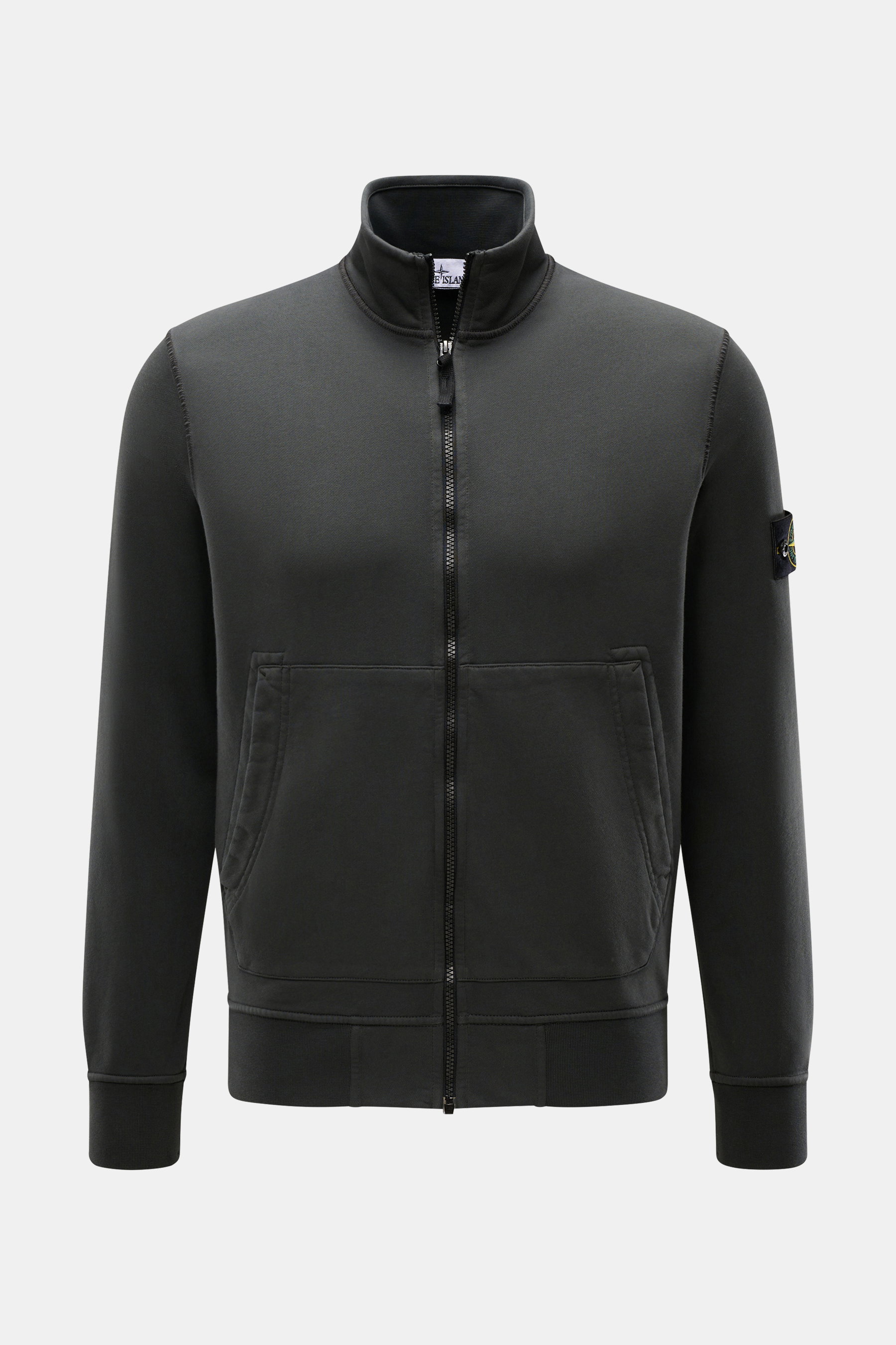Alt tag (125 characters max): Front view of Stone Island Sweatshirt Jacket Dark Grey with stand-up collar, zipper, pockets, and compass badge on sleeve.

Additional descriptive content:  
<p>Relaxed basic by STONE ISLAND: With sporty casualness, the garme