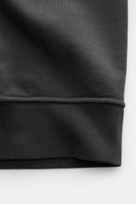 Close-up side view of the sleeve hem of the Stone Island Sweatshirt Jacket Dark Grey, showing soft cotton fabric and ribbed cuff.

<p>Relaxed basic by STONE ISLAND: With sporty casualness, the garment-dyed sweatshirt jacket made of soft cotton accompanies
