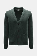 Frontansicht des 04651/ A trip in a bag Cardigan 'Hunter' dunkelgrün meliert aus Merinowolle-Microfaser-Mix mit V-Ausschnitt, Vier-Knopf-Leiste, grobem Strickbild, Regular Fit, aufgesetzten Fronttaschen und komfortablen Rippbündchen, weicher Griff.