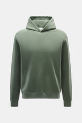 Frontale Nahaufnahme des salbeifarbenen 04651/ A trip in a bag Kapuzenpullover 'CW Hoodie' aus Wolle-Baumwoll-Mix, Regular Fit, mit weichem Griff, praktischer Kapuze, kleinem Weblabel in der Seitennaht und komfortablen Rippbündchen.