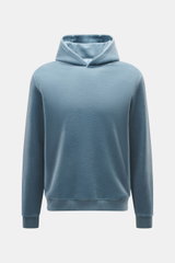 04651/ A trip in a bag Kapuzenpullover 'CW Hoodie' rauchblau, Frontansicht, Mix aus Wolle und Baumwolle, weicher Griff, Regular Fit, Kapuze, Weblabel, Rippbündchen