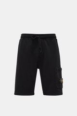 Front view of Stone Island Cargo-Sweatshorts 'Felpa' schwarz in black, featuring a slim fit, elastic waistband with drawstring, side zipper pocket, and cargo pocket with compass badge.

Additional description: <p>Maximale Lässigkeit kommt mit den bequemen