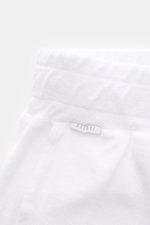 04651/ A trip in a bag Frottee-Shorts 'Terry' weiß, von hinten nah, weicher Baumwoll-Frottee, elastischer Bund, französische Taschen, Weblabel.