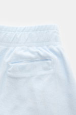 04651/ A trip in a bag Frottee-Shorts 'Terry' pastellblau, Rückansicht, weicher Baumwoll-Frottee, elastischer Bund, Leistentasche.