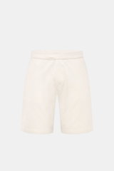 Frontansicht der offwhite 04651/ A trip in a bag Sweat-Shorts aus elastischer Baumwolle mit softem Griff, Regular Fit, elastischem Bund und Tunnelzug.