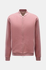 Frontansicht des 04651/ A trip in a bag Blouson altrosa aus samtigem Fleece, Woll-Baumwollmix, Slim Fit, mit Reißverschluss und Rippkragen.