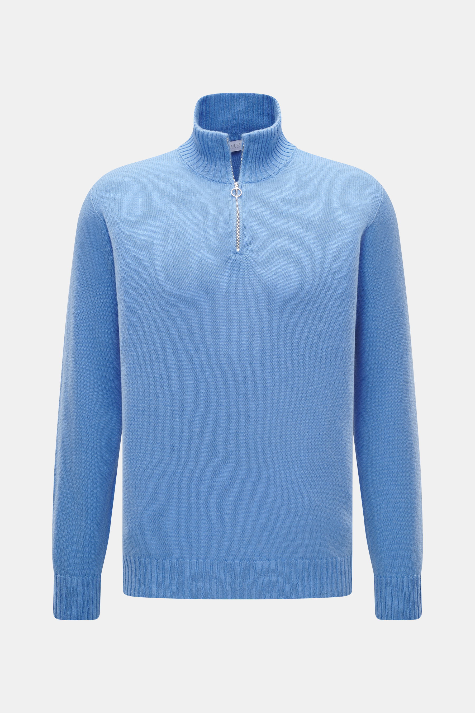 Frontansicht des 04651/ A trip in a bag Cashmere Troyer 'Extreme' blau mit Troyer-Kragen, Reißverschluss, Slim Fit, feinem Strickbild, reiner Cashmere, weichem Griff, flexiblen Rippbündchen.