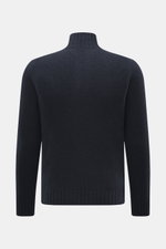 04651/ A trip in a bag Troyer 'Molly' navy in Rückenansicht, Bouclé-Strick aus Merinowolle, Slim Fit, Troyer-Kragen mit Reißverschluss, weicher Griff.