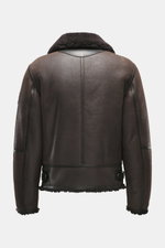 Belstaff Lammfelljacke 'Buxton Phoenix' braun, Rückansicht, edles Lammfell, Rindsleder-Besatz, Slim Fit, variabler Kragen, robuste Details.