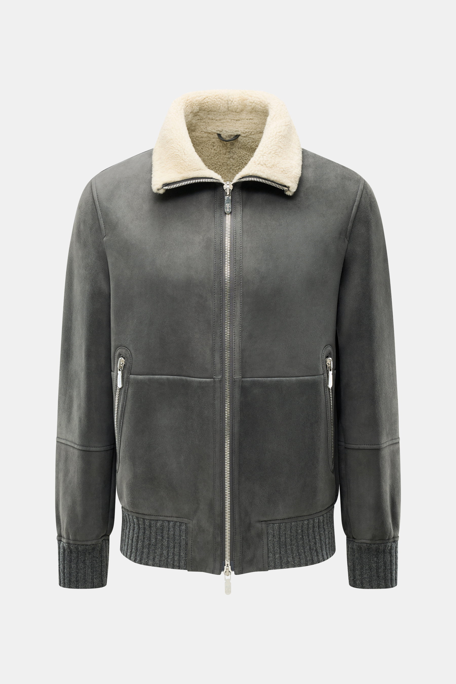 Front view of Brunello Cucinelli Cashmere Jacke grau with soft cream shearling collar, zip closure, knit cuffs, and zippered pockets.