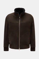 Arma Shearling blouson 'Arek' dark brown shown from the front, featuring fine lambskin suede, shearling interior, slim fit, ribbed collar, snap button pockets, and two-way zip. When temperatures drop, this stylish and functional jacket pairs well with den
