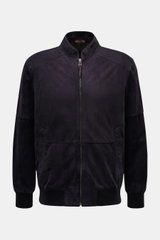 Windsor Lederblouson 'Borello' dark navy aus softem, chromfrei gegerbtem Veloursleder, Slim Fit, Stehkragen, Reißverschluss, schräge Taschen, elastische Bündchen, Innentaschen, Frontansicht.