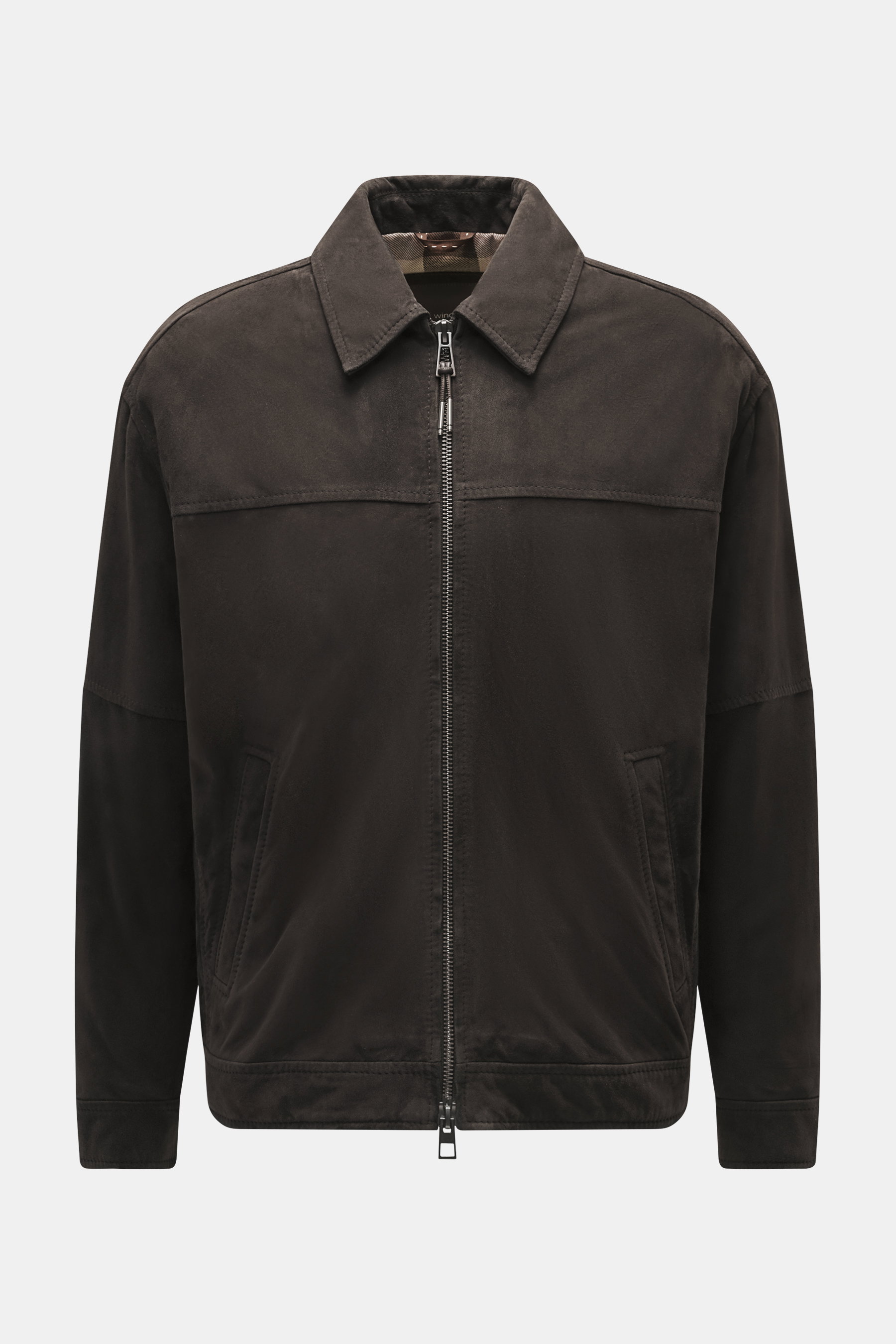 Windsor Velourslederjacke 'Attilio' dunkelbraun, frontale Nahaufnahme, feines Veloursleder, Regular Fit, Umlegekragen, Zwei-Wege-Reißverschluss, schräge Hüfttaschen, geschmeidiges Innenfutter, zwei Innentaschen.