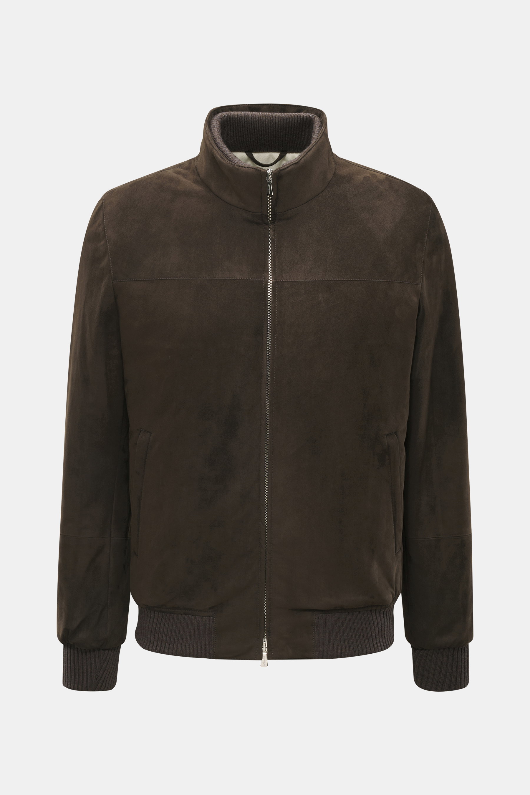Mandelli Veloursleder Blouson dunkelbraun, Frontansicht, edles Veloursleder, softer Griff, Regular Fit, Zwei-Wege-Reißverschluss, Stehkragen mit Strickbesatz, schräge Eingriffstaschen mit Zipper, komfortable Rippbündchen, softes Innenfutter aus Wolle, lei