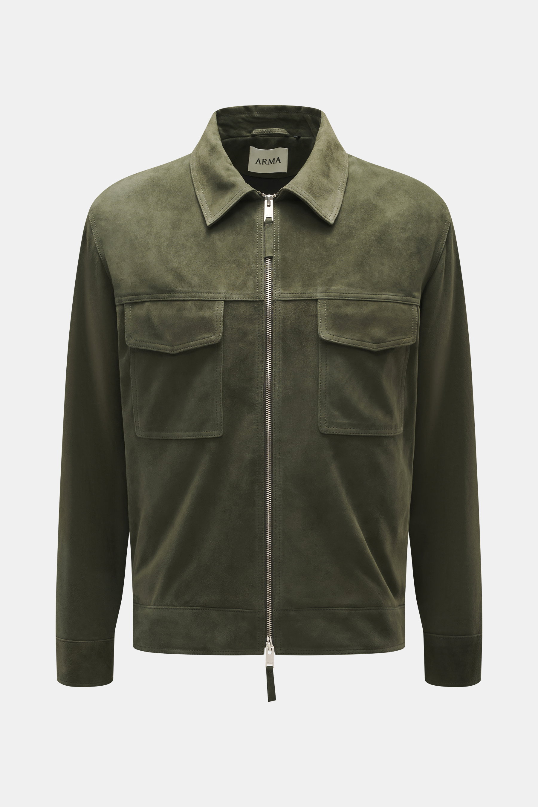Arma Velourslederjacke "Kale" dunkelgrün, Slim Fit, softes Veloursleder mit Umlegekragen, Zwei-Wege-Reißverschluss, Brusttaschen, glattes Futter, Frontansicht.