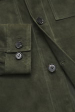 Close-up front view of Arma Velour leather jacket 'Mex' dark green showcasing noble lamb velour leather, five-button placket, turn-down collar, chest flap pockets, slanted welt pockets, and buttoned sleeve cuffs, crafted with a soft touch and regular fit,