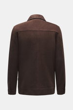 Rückansicht der dunkelbraunen 04651/ A trip in a bag Nubuklederjacke 'Workwear Jacket' aus feinem Lammleder mit Umlegekragen, Slim Fit, weichem Griff und geschmeidigem Futterstoff.