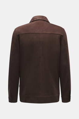 Rückansicht der dunkelbraunen 04651/ A trip in a bag Nubuklederjacke 'Workwear Jacket' aus feinem Lammleder mit Umlegekragen, Slim Fit, weichem Griff und geschmeidigem Futterstoff.