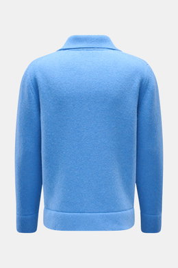 Rückansicht des 04651/ A trip in a bag Cardigan 'Boiled Blouson' blau aus Woll-Mix mit Slim Fit, Umlegekragen, Rippbündchen und schrägen Taschen.