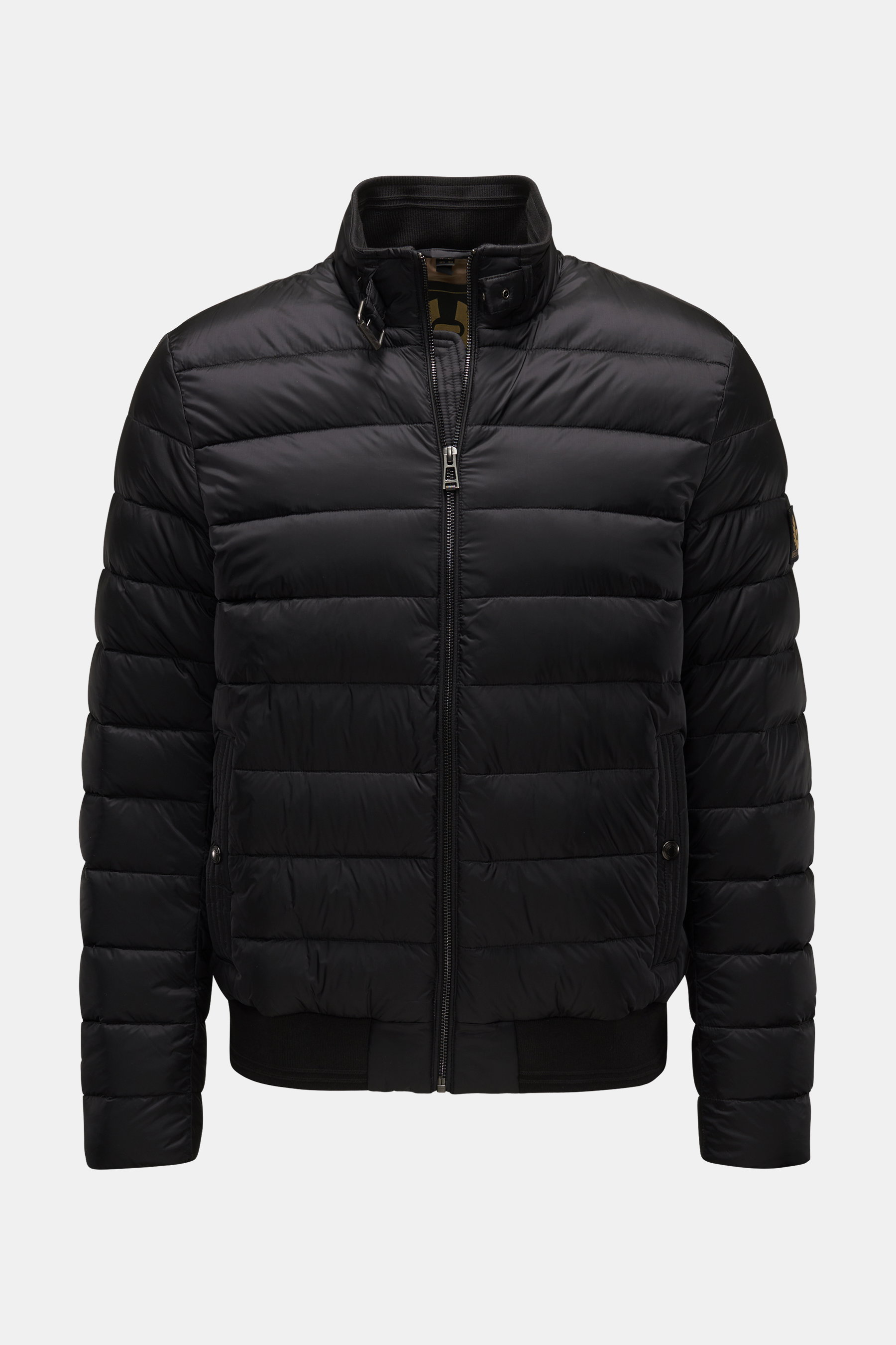 Belstaff Daunenblouson 'Circuit' schwarz, frontale Nahaufnahme, Boudin-Steppung, Microfaser, Entendaunen, Slim Fit, Reißverschluss, Stehkragen, Hüfttaschen, Windschutzbündchen.