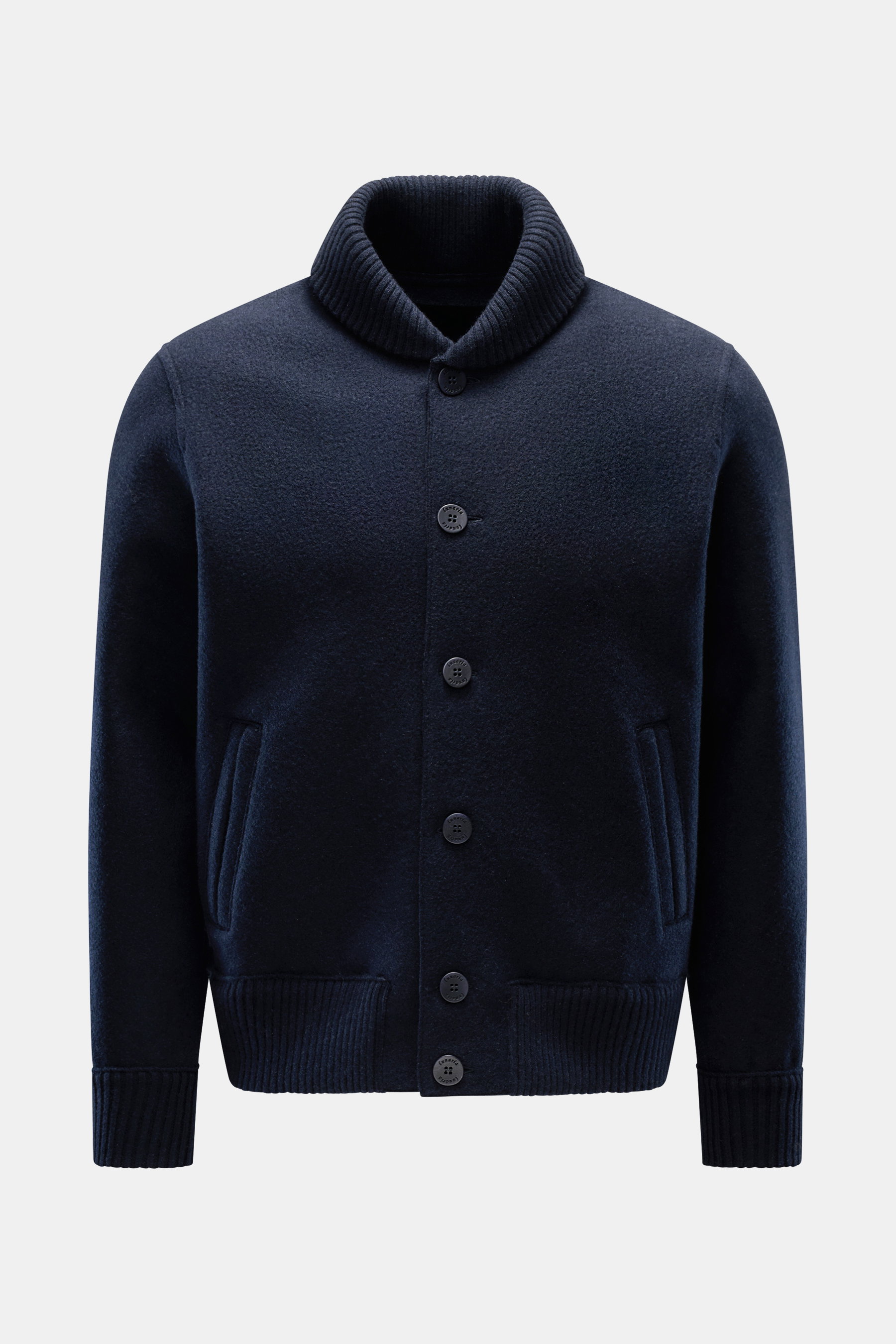 Lunaria Cashmere Cashmere Strickblouson navy, frontal fotografiert, Slim Fit Blouson mit Blousonkragen, fünf Knöpfen, paspelierten Taschen, breiten Rippbündchen, ungefüttert, gewalkte, weiche reine Cashmere-Qualität.