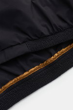 Moorer Blouson 'Giove' dark navy Detailaufnahme des elastischen Saumabschlusses mit braunem Innenfutter, hochwertige Microfaser, Slim Fit.