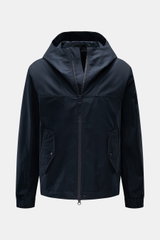 Stone Island Jacke "All-Weather S.I. Ghost Piece" navy, frontale Ansicht, Baumwollcanvas, wind- und wasserabweisend, Slim Fit, Kapuze, Fronttaschen, Zwei-Wege-Reißverschluss.