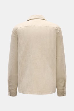 Rückansicht des 04651/ A trip in a bag Cord-Overshirt sand aus leicht elastischem Baumwoll-Cord im Regular Fit mit Manschetten.