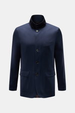 Front view of Mandelli Jacke navy, a slim fit jacket in pure wool with smooth texture, standing collar, two-way zipper, buttoned wind flap, buttoned sleeve cuffs, half-lined, two inner pockets, and flap pockets.