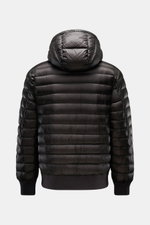 C.P. Company Daunenblouson schwarz, Rückansicht, wasserabweisend, ultraleicht mit Ripstop-Microfaser, Kapuze, Slim Fit, elastische Abschlüsse, tonales Futter.