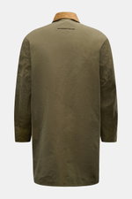 Rückansicht der olivfarbenen Barbour Wachsjacke 'Icons Border Casual' mit Cord-Kragen, gewachster Baumwolle und klassischem Wetterschutz.