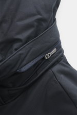 Close-up angled view of the navy Moorer Down coat 'Vermont' showing high-quality microfiber fabric, zipper, and stitching details.

Description: The perfect balance between function and exclusivity is once again realized by MOORER with the warm down coat 