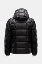 C.P. Company Daunenjacke 'DD-Shell' schwarz, Rückansicht, glatte Microfaser, Slim Fit, wärmend, wind- und wasserabweisend, Kapuze mit Tunnelzug.