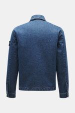 Stone Island Jeansjacke 'Indigo Denim-Rinsed' dunkelblau, reine Baumwolle, Slim Fit, Umlegekragen, Kompass-Badge am Oberarm, Rückansicht.