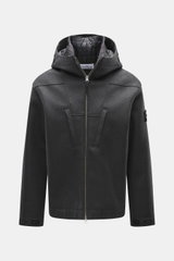 Front view of Stone Island Jacke 'No Seasons Garment Dyed Crinkle Reps NY' graugrün, a slim fit jacket in technical microfiber with a stand-up collar, adjustable hood, and two-way zipper, featuring wind- and water-resistant crinkle nylon fabric, zipper ch