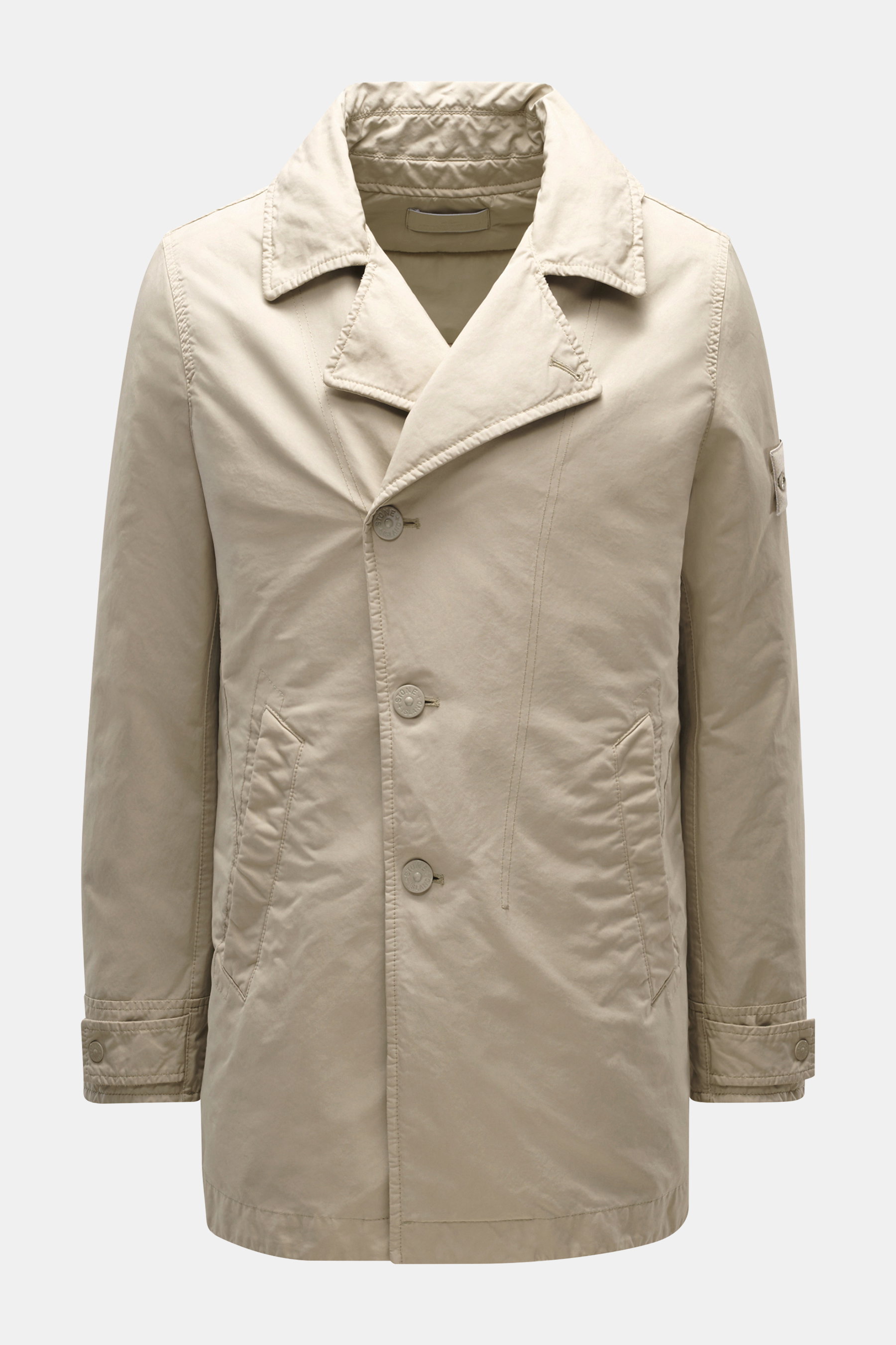 Stone Island Jacke 'David-TC Ghost Piece' sand, frontale Ansicht, leicht gefüttert, Slim Fit, Anti-Drop-Finish, tonales Badge, Umlegekragen, Leistentaschen.