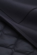 Nahaufnahme der Stone Island Jacke 'Panno Ghost Piece' navy, Mix aus Wolle und Microfaser, Slim Fit, strukturierte Haptik, Zwei-Wege-Reißverschluss.