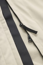 Stone Island Softshell-Blouson "Light Soft Shell-R e.dye Technology" sand, Detailansicht Reißverschluss, elastische Microfaser, wind- und wasserabweisend, Slim Fit.