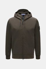 Stone Island Softshell-Blouson 'Light Soft Shell-R e.dye Technology' graubraun, frontal, mit Kapuze, zwei Wege Reißverschluss, Meshfutter, wind- und wasserabweisend.