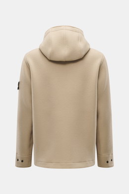 Stone Island Jacke 'Heavy Melton' beige, Rückansicht mit Kapuze, aus Wolle-Cashmere-Mix, Regular Fit, ungefüttert, mit Kompass-Badge am Ärmel.