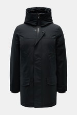 Canada Goose Daunenparka 'Langford' schwarz, frontal fotografiert, mit Arctic-Tech-Material, Daunenfüllung, Kapuze, Taschen, Windblende und Tonalem Weblabel.