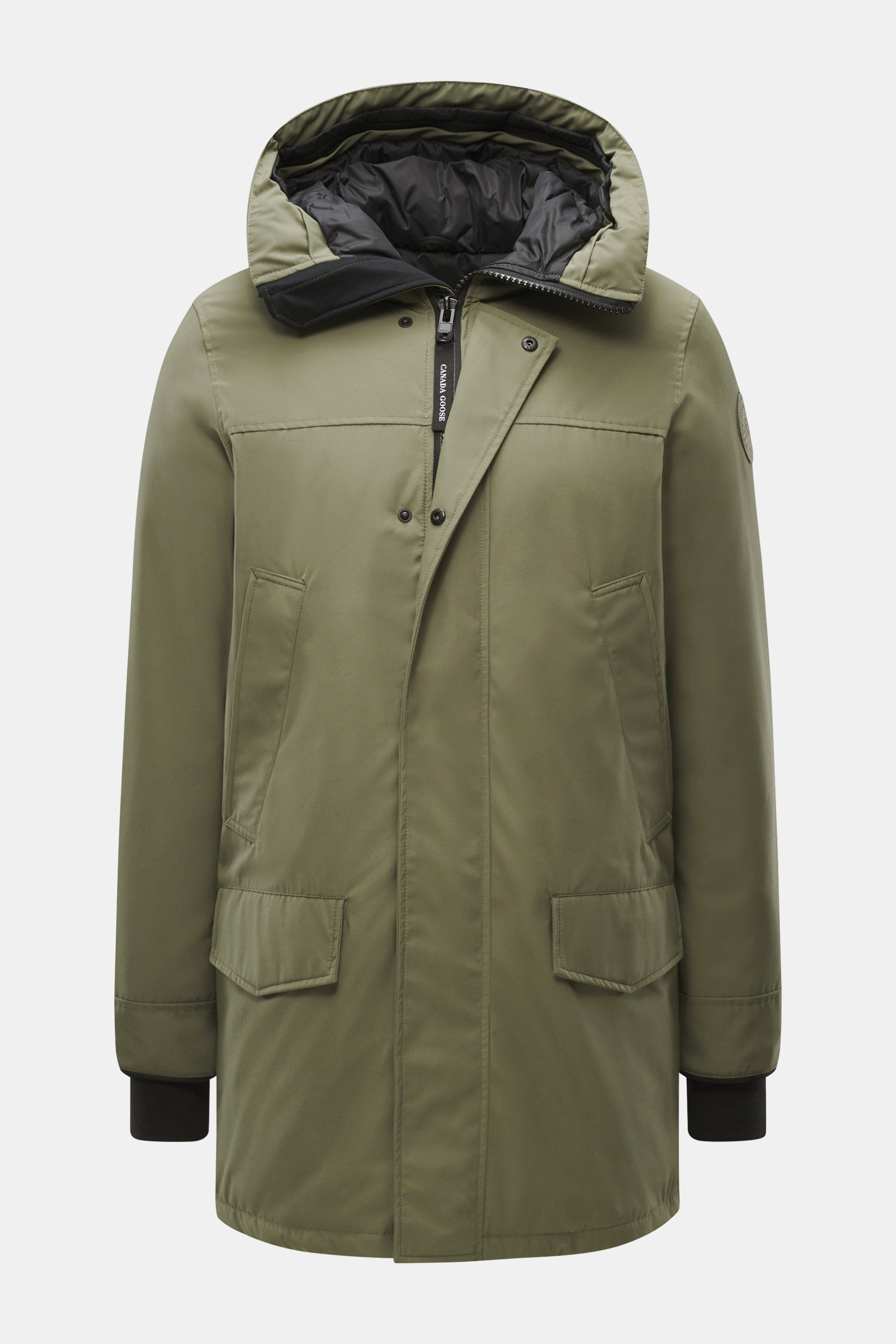 Canada Goose Daunenparka 'Langford' graugrün, frontal fotografiert, mit Kapuze, Daunenfüllung, zwei Wege Reißverschluss, Taschen, Regular Fit.