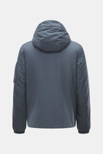 Parajumpers Jacke graublau von hinten, Ribstop Microfaser, glatter Griff, leichte Primaloft Wattierung, Slim Fit, Kapuzenkragen, viele Taschen, Label am Arm.