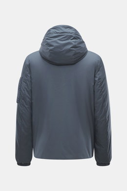 Parajumpers Jacke graublau von hinten, Ribstop Microfaser, glatter Griff, leichte Primaloft Wattierung, Slim Fit, Kapuzenkragen, viele Taschen, Label am Arm.
