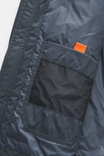 Innenansicht der Parajumpers Jacke graublau mit Ribstop-Microfaser, glattem Griff, Primaloft-Wattierung, Slim Fit, zwei-Wege-Reißverschluss und Innentasche.