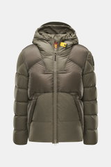 Parajumpers Daunenjacke 'Notigi' khaki, frontale Nahaufnahme, ultraleichtes Nylon-Ripstop, Microfaser, Kapuze, wind- und wasserabweisend, wärmend.