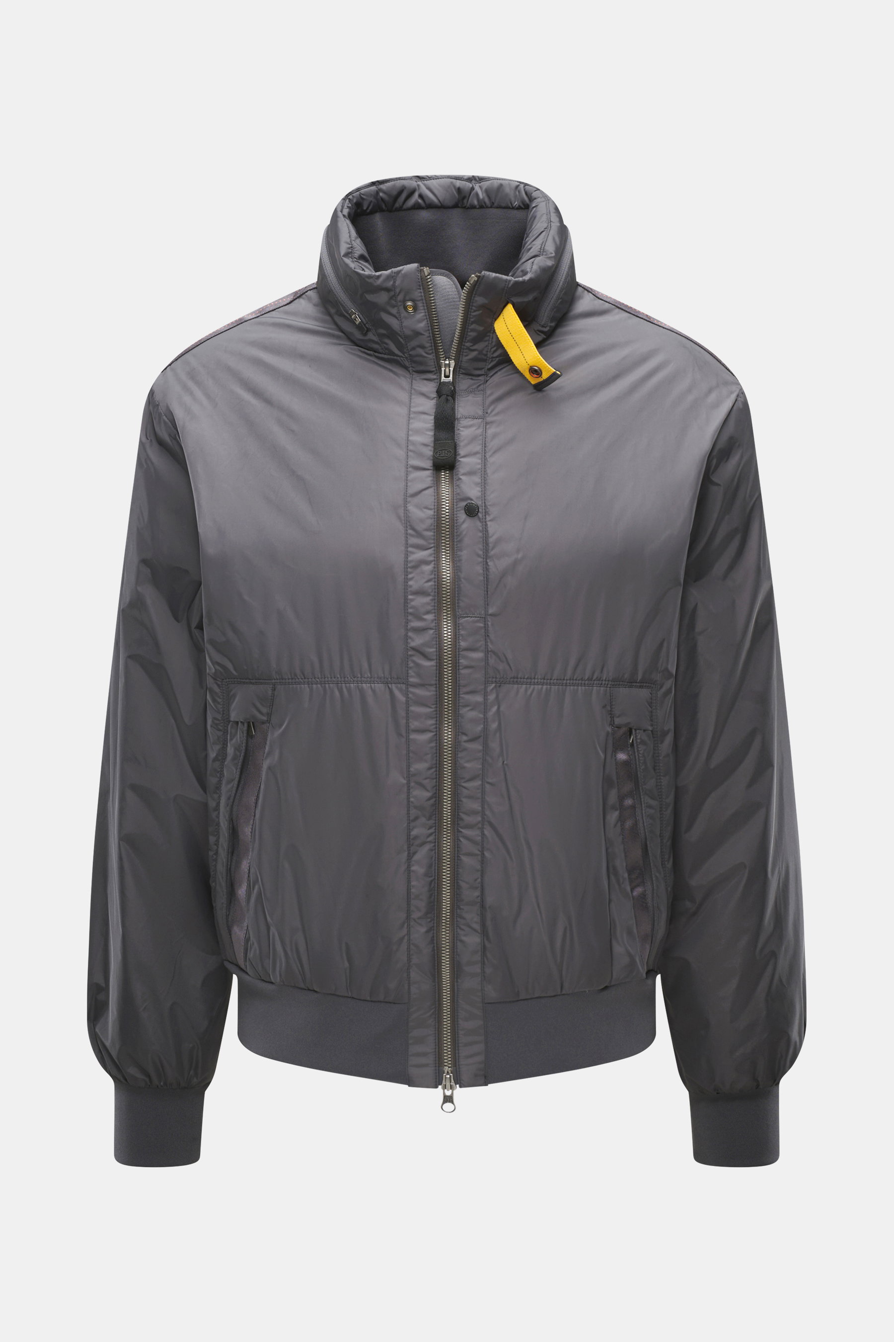 Parajumpers Blouson 'Tuam' dunkelgrau, frontal fotografiert, hochwertige Microfaser, weicher Griff, wind- und wasserabweisend, atmungsaktiv, leichte Wattierung, Slim Fit, Zwei-Wege-Reißverschluss, Stehkragen mit Knopfriegel, versteckte Kapuze, Brusttasche