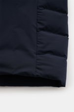 Close-up front view of Belstaff Down jacket 'Chassis' navy showing smooth, water-repellent microfibre with lightweight down lining. Indispensable outdoor must-have in casual BELSTAFF style: The lightweight down jacket 'Chassis' offers unlimited functional