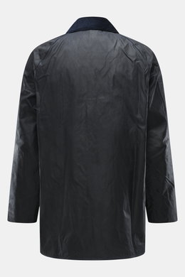 Back view of Barbour Wax jacket 'Beaufort' dark navy, long-cut waxed cotton with corduroy collar, showing smooth, water-repellent texture.

Description: True classic from BARBOUR: The long-cut wax jacket 'Beaufort' made of water-repellent, waxed cotton wi
